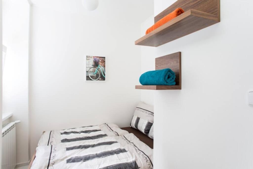 Luxury & Quiet Charming 2bds Near River - Nek2nd Praha